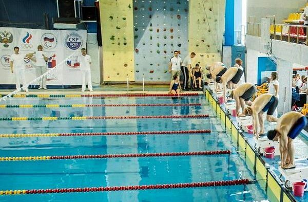 Камчатские пловцы завоевали 14 медалей на чемпионате и первенстве России